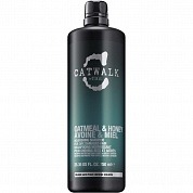 Шампунь для питания сухих и ломких волос - Catwalk Oatmeal&Honey Shampoo 