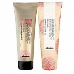 Пластичная паста для объемного невидимого стайлинга - Davines More inside Medium Hold Pliable Paste 